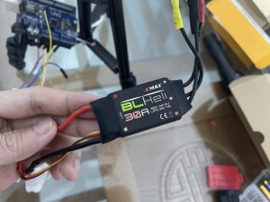 Ảnh thực tế một ESC ELHeli dùng cho động cơ DC không chổi than
