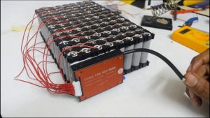 BMS quản lý và cân bằng pin 13S 48V
