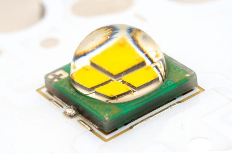 Chip LED Cree XHP nổi tiếng của LED Cree