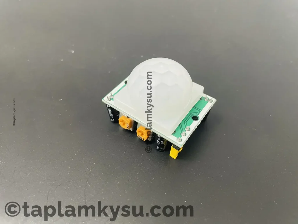 Cam bien chuyen dong hong ngoai HC SR501 xanh la