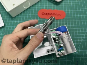 Màn hình hiển thị nhìn ngang của công tơ điện tử 1 pha 6 thông số